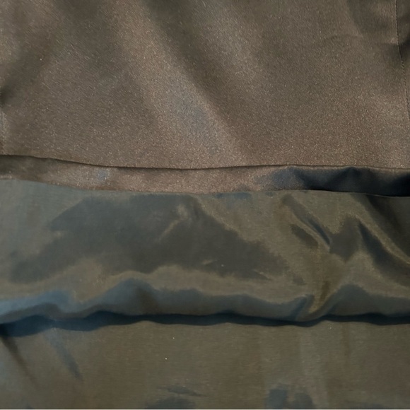 Albert Nikon Evening 100% Silk Sleeveless Cropped Tank w/ Side Zipper - Picture 6 of 8